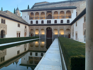 Alhambra Nocturna: Entrada Palacios Nazaríes y Palacio de Carlos V con Guía Oficial